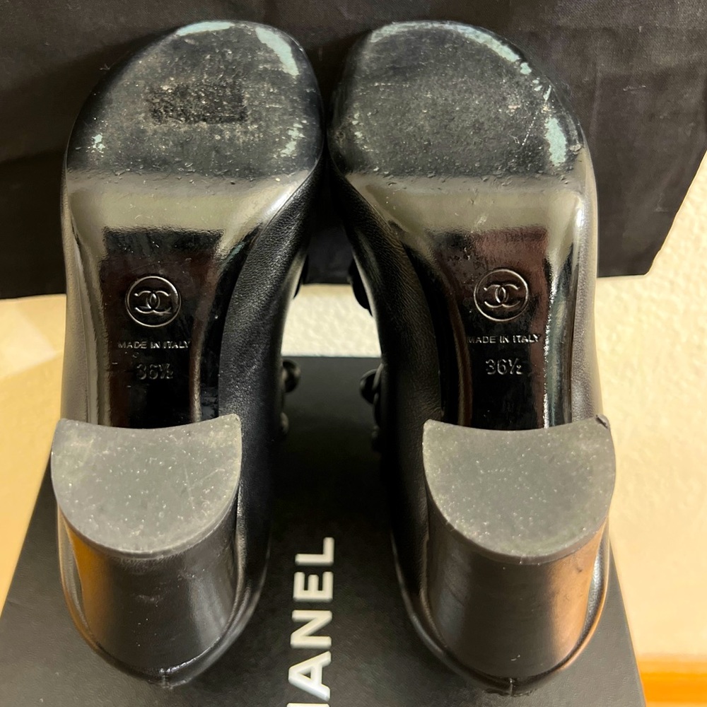 Chanel Lambskin Black Camellia Floral Leather Ankle Dressy Heel Boots Size 6.5US - Picture 5 of 16